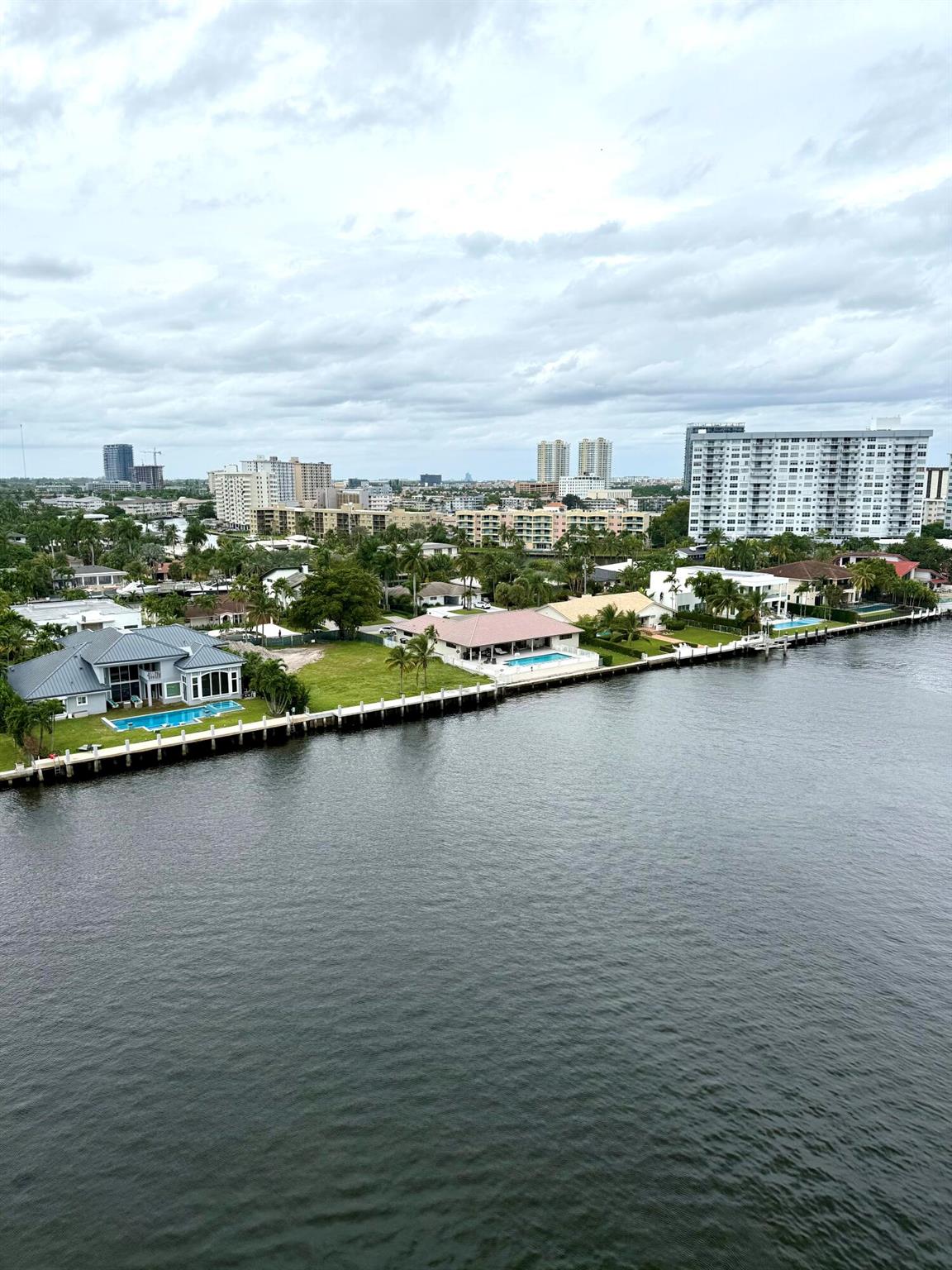 AVANT GARDE CONDO - Residential Lease