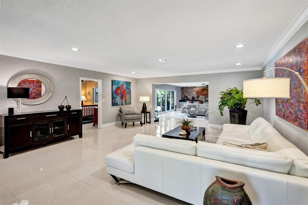 2524 NE 26th Ter