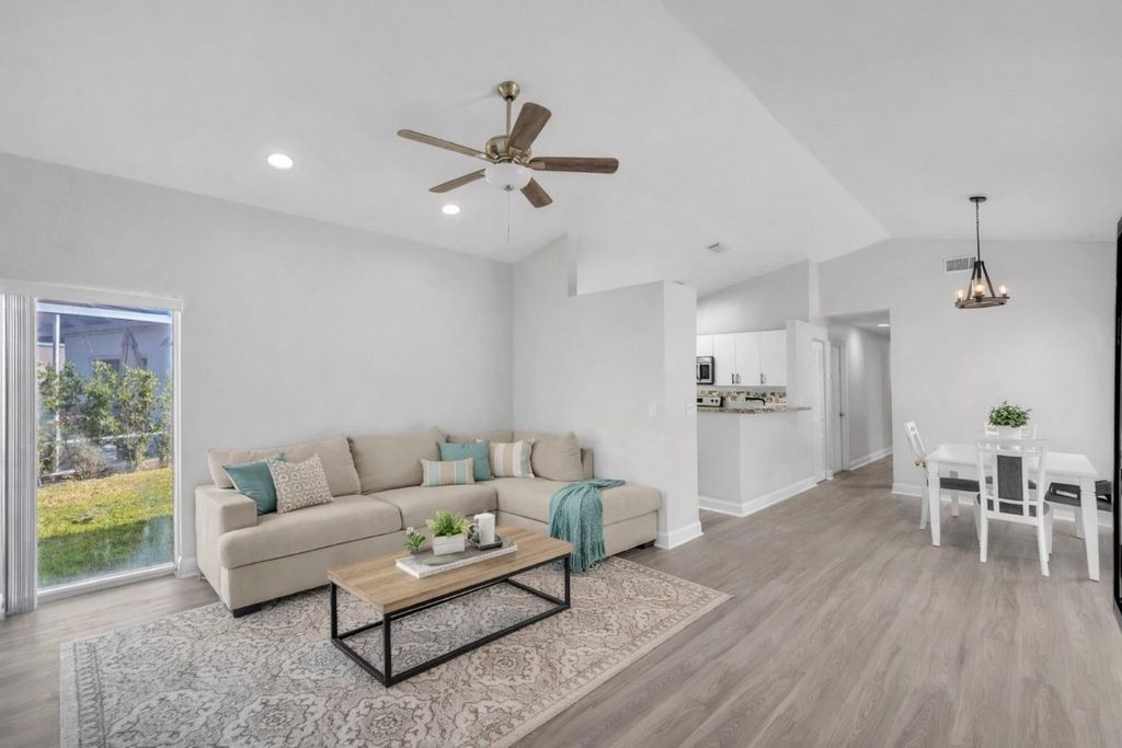 Photo of 1116 SW 180 Terrace, Pembroke Pines, FL 33029 (MLS # F10544072)