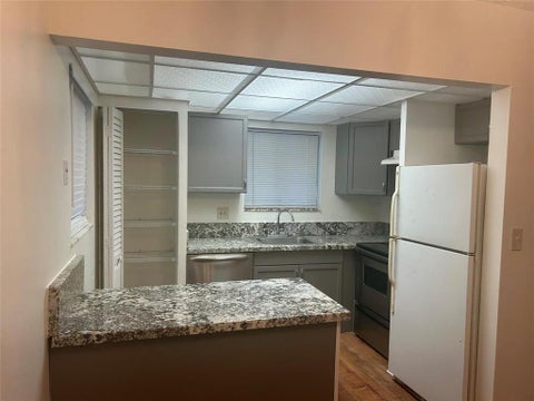 Tiny photo for 6900 SW 39th Street #308j, Davie, FL 33314 (MLS # B26037297)