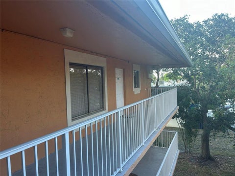 Tiny photo for 6900 SW 39th Street #308j, Davie, FL 33314 (MLS # B26037297)
