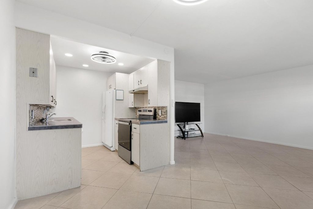 Photo of 1056 Exeter D #1056, Boca Raton, FL 33434 (MLS # F10535803)