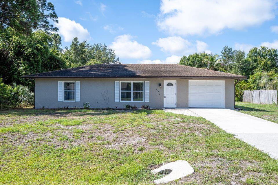 LAKEWOOD PARK UNIT 9 - Residential Lease