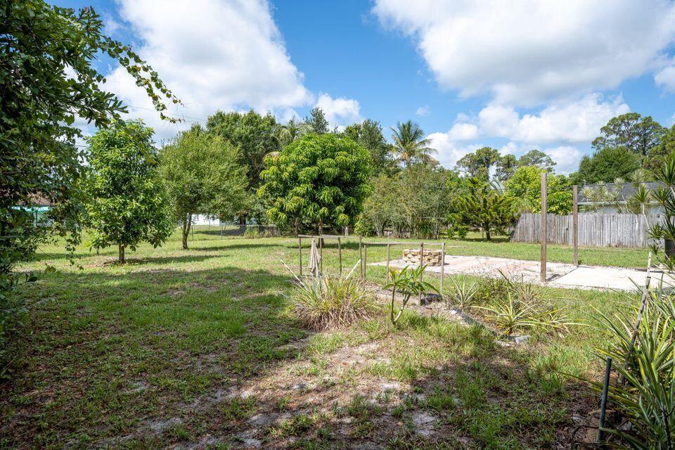 LAKEWOOD PARK UNIT 9 - Residential Lease