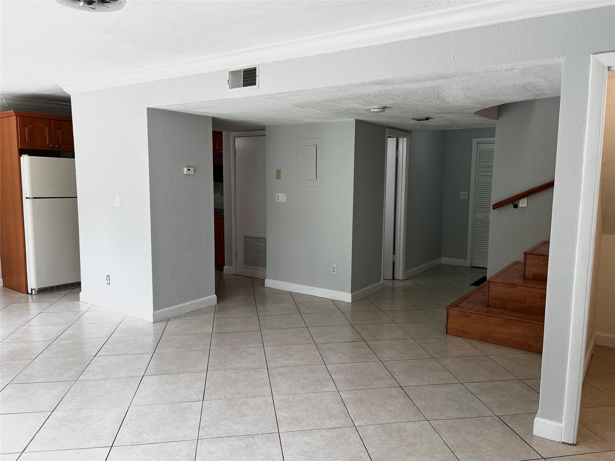 Sandpebbles Townhouse - Residential Lease