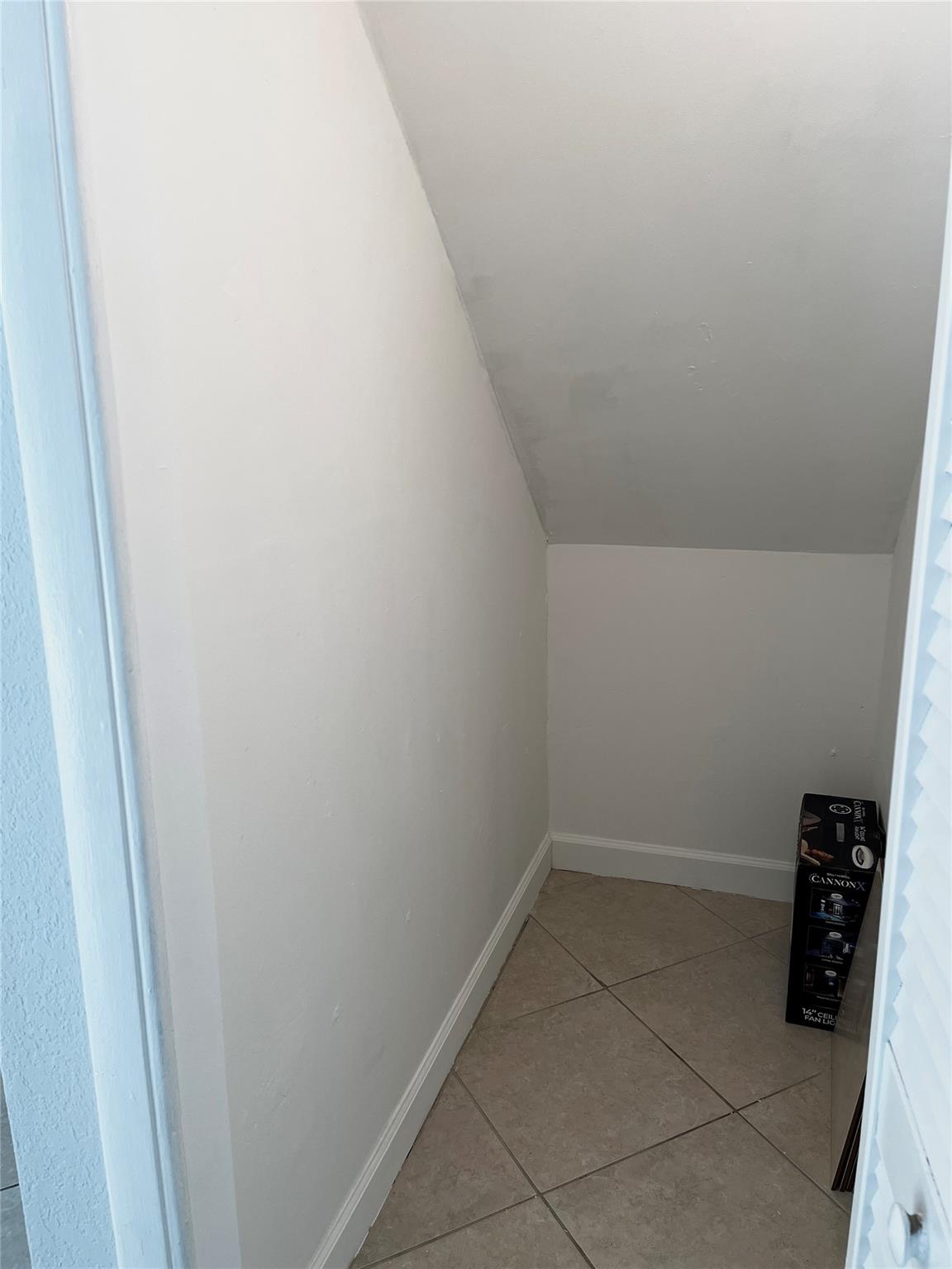 Sandpebbles Townhouse - Residential Lease