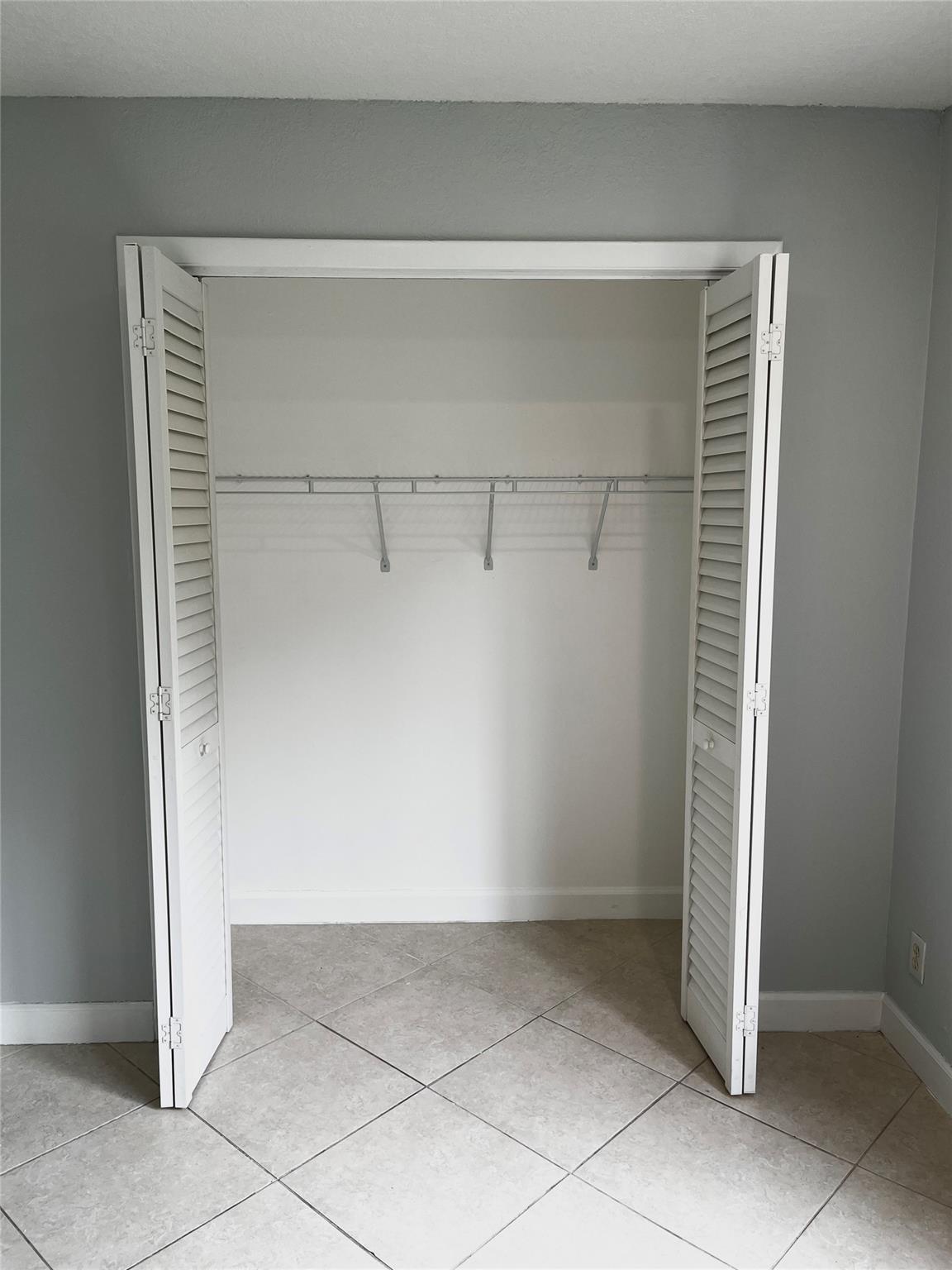 Sandpebbles Townhouse - Residential Lease