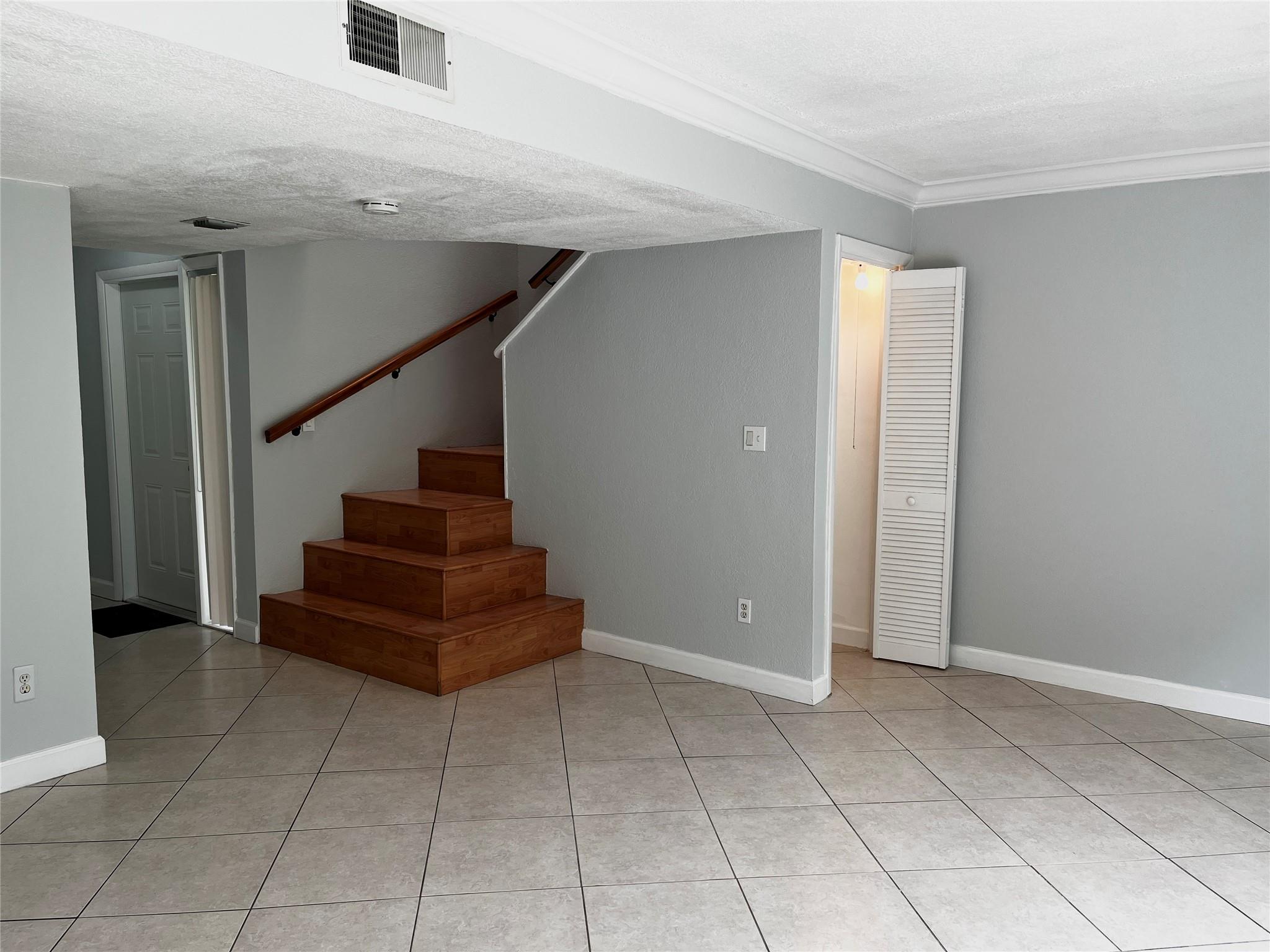 Sandpebbles Townhouse - Residential Lease