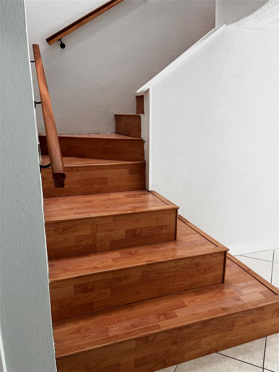 Sandpebbles Townhouse - Residential Lease