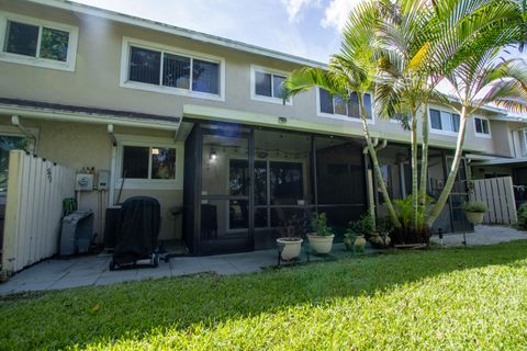 A home in Deerfield Beach