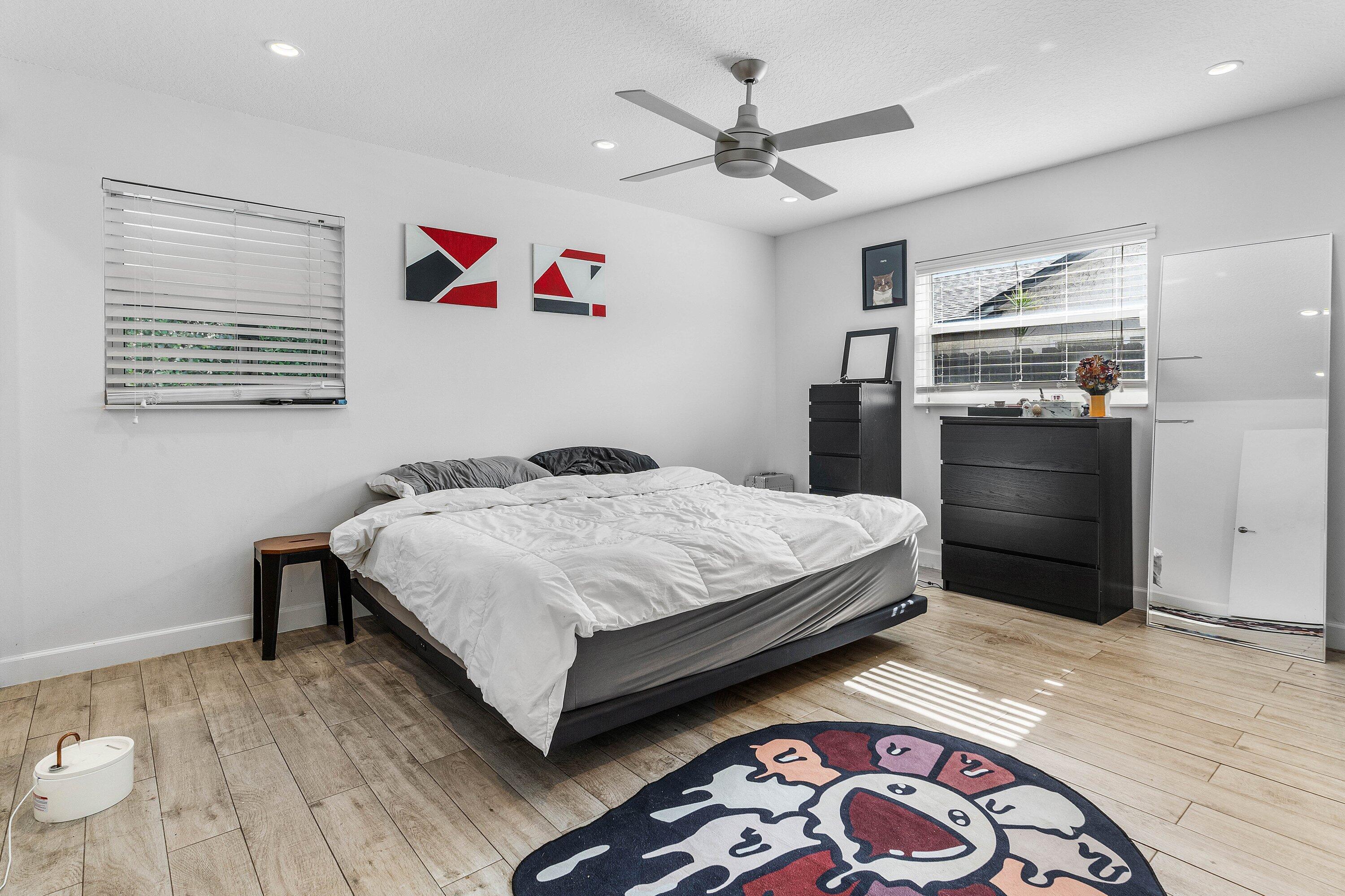 TROPIC PALMS - Residential