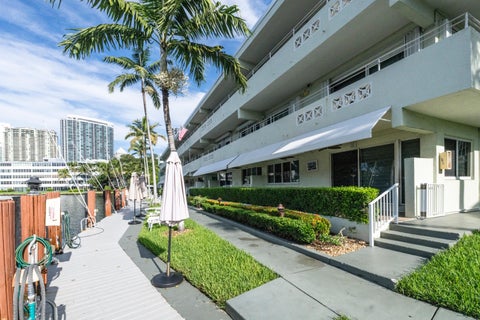 Tiny photo for 1000 SE 4th Street #323, Fort Lauderdale, FL 33301 (MLS # B26089536)