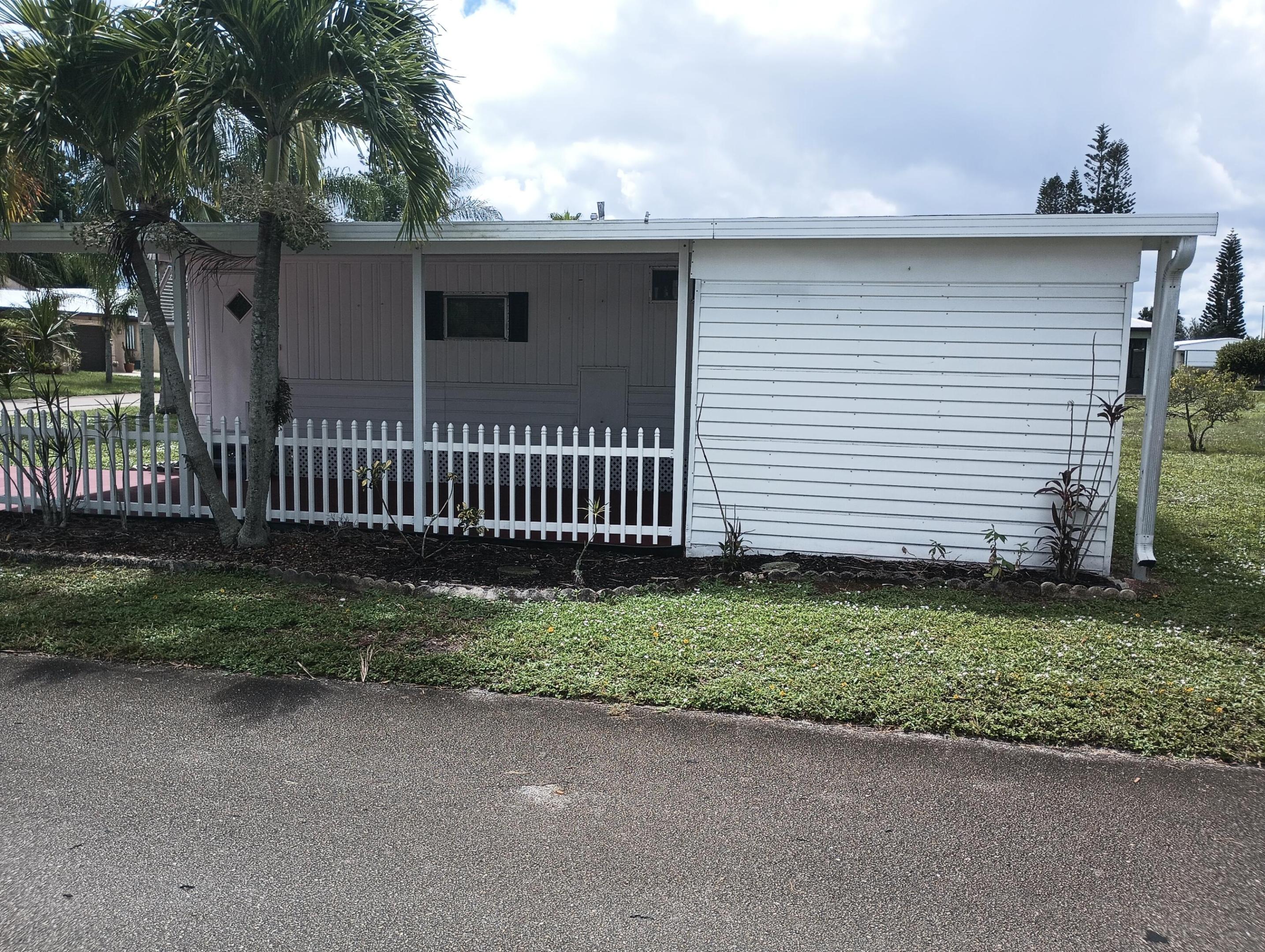 Spanish Lakes One - Residential