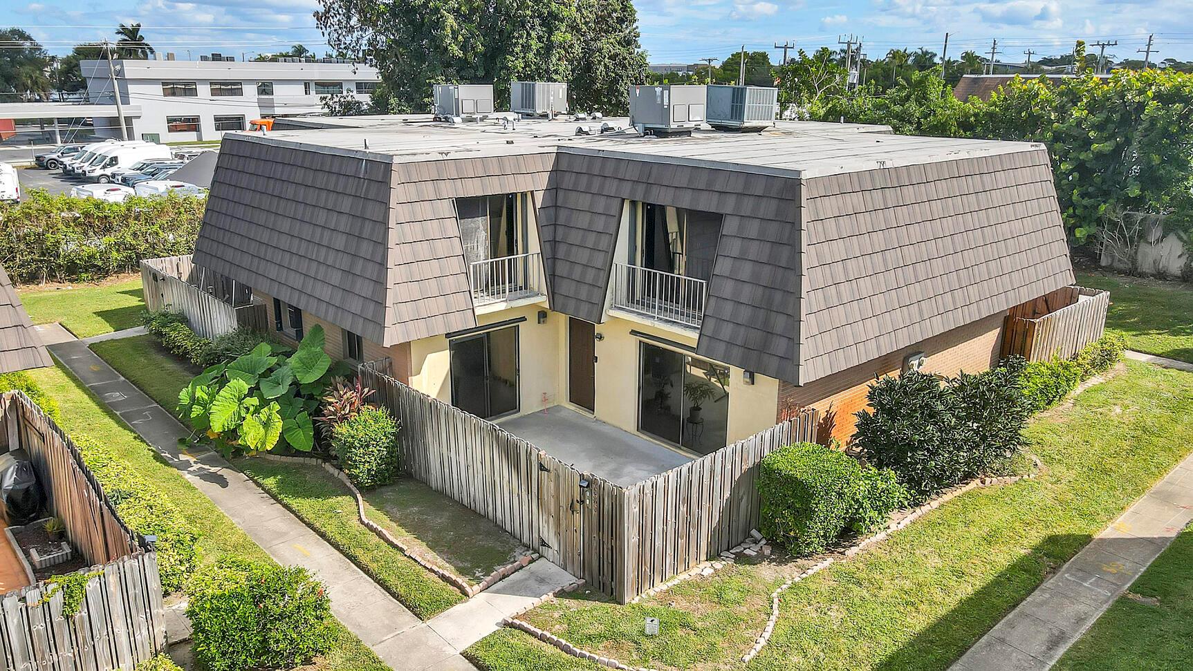 CHERRY LANE - Residential