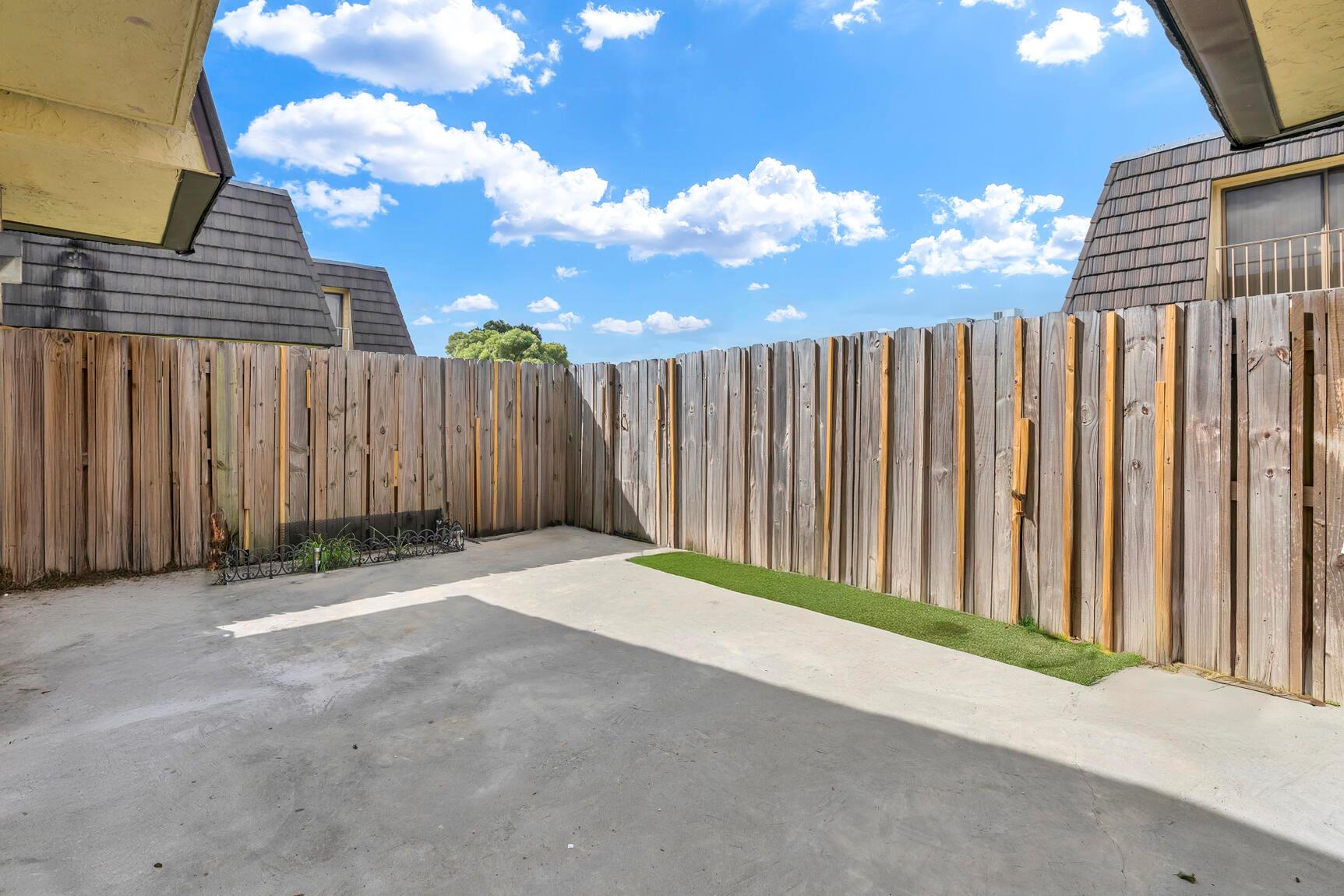 CHERRY LANE - Residential