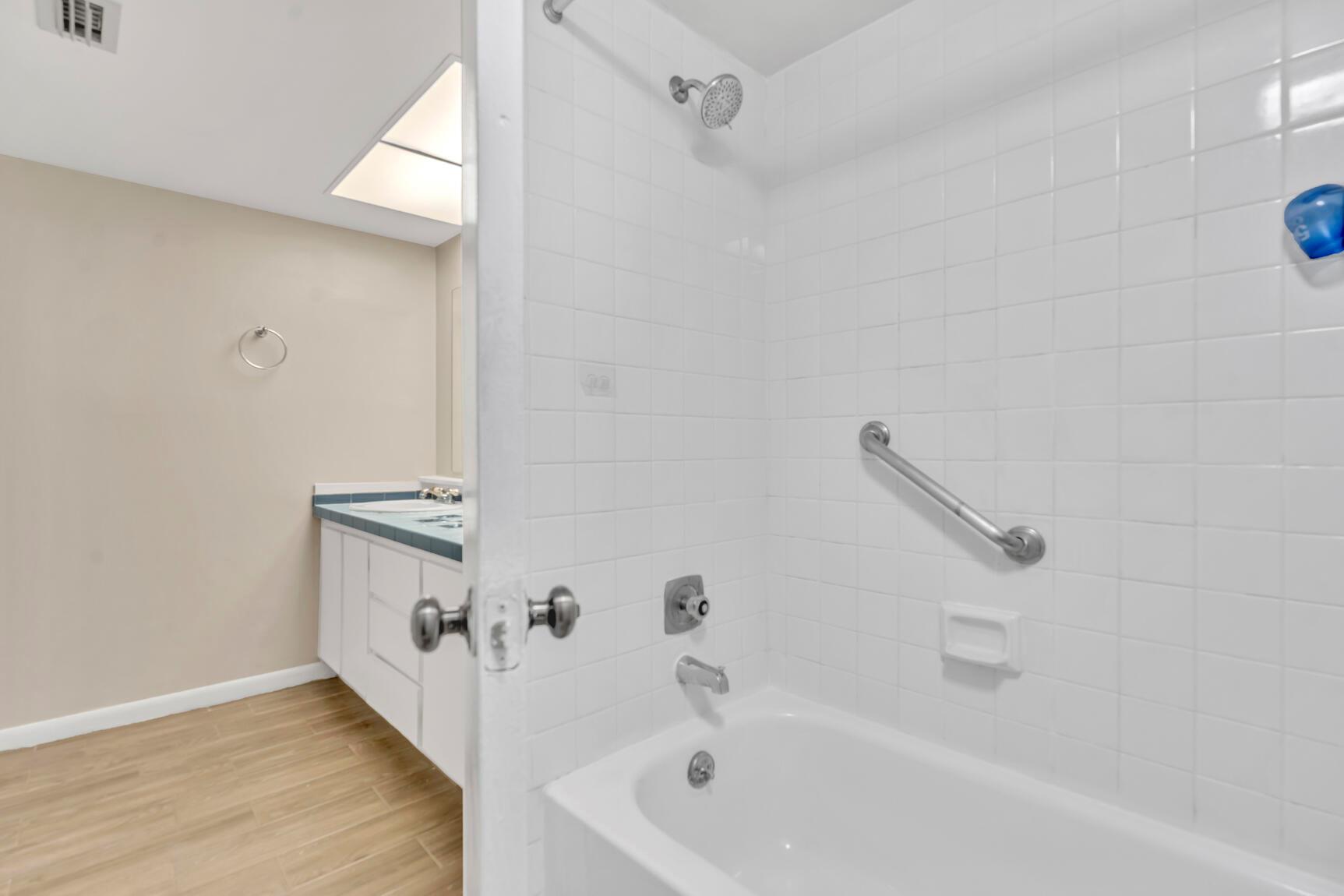 CHERRY LANE - Residential