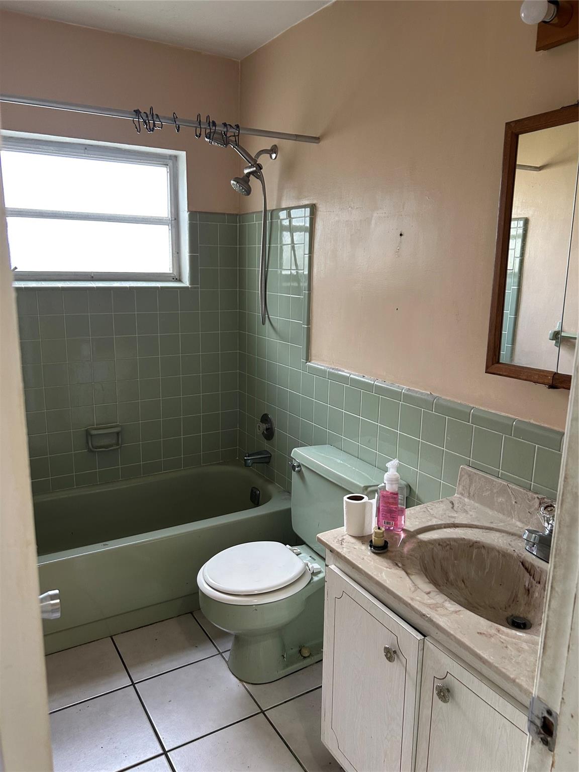 Vanguard Village In The - Residential