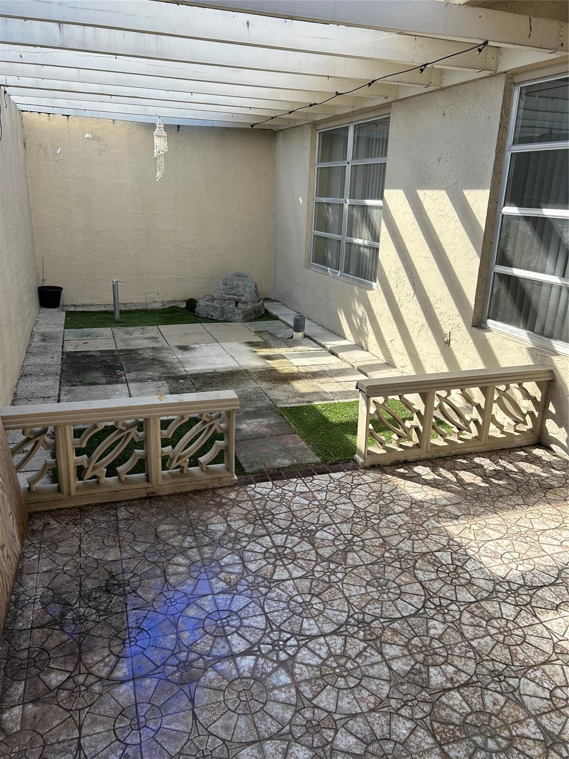 Vanguard Village In The - Residential