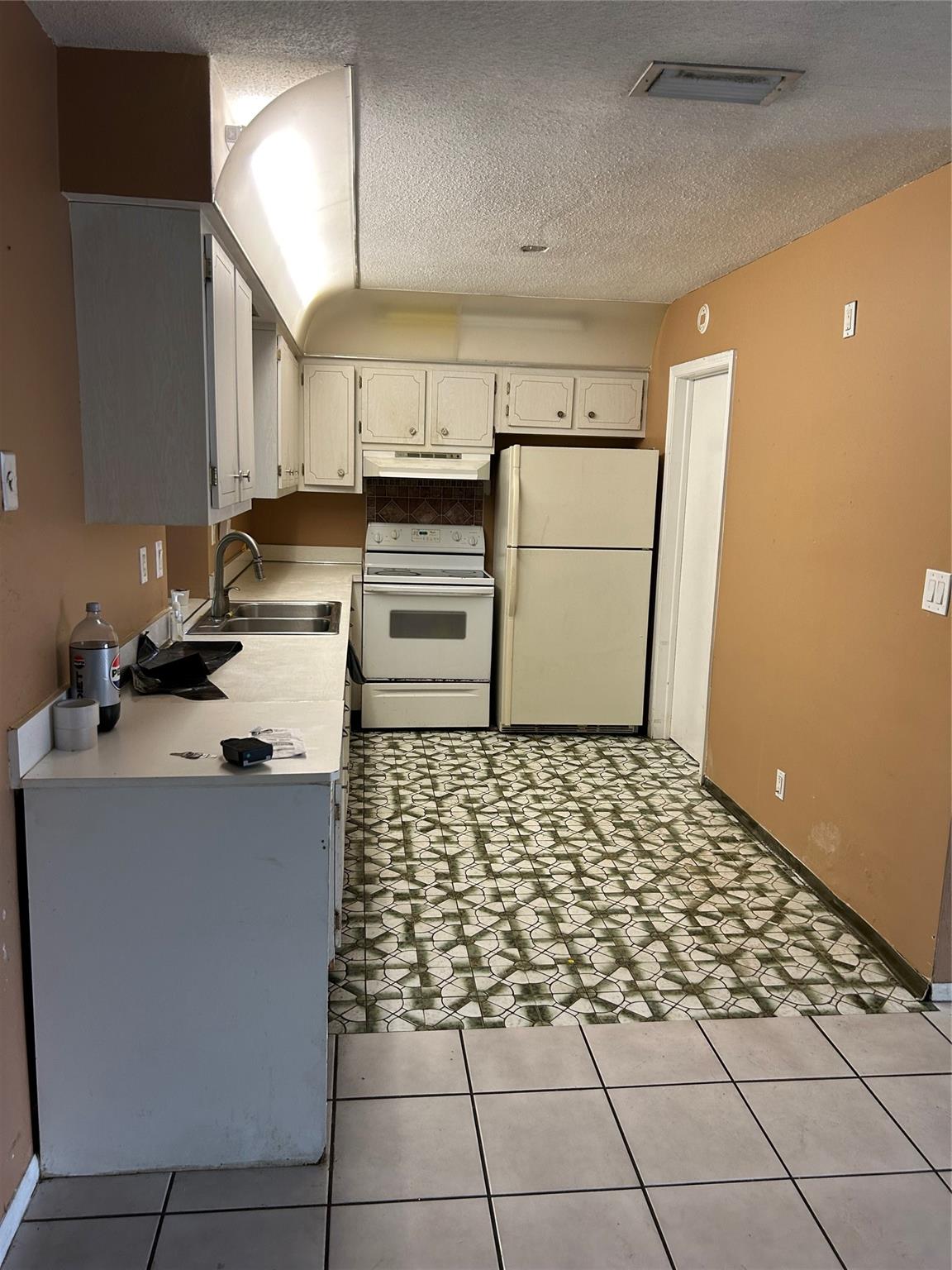 Vanguard Village In The - Residential