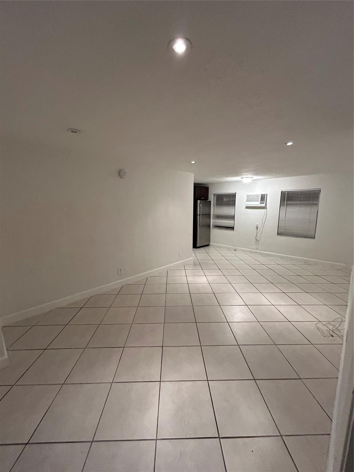 HOLMBERG AND MCKEES SUB - Residential Lease