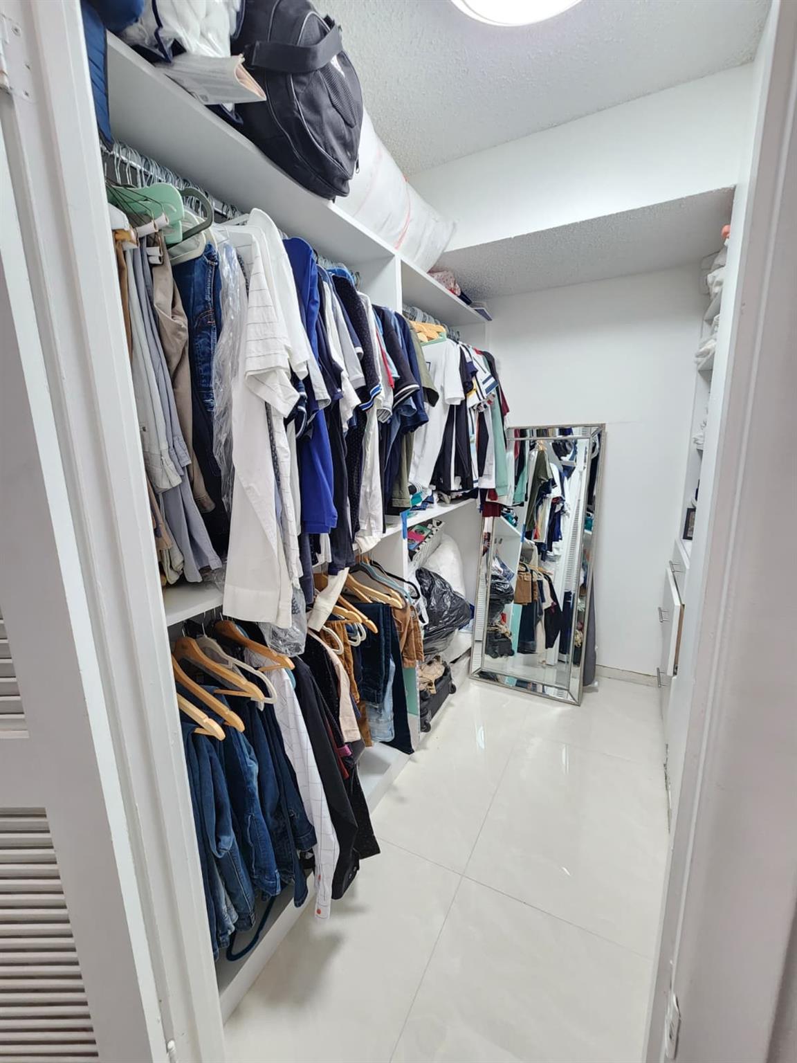 THE OLYMPUS - Residential