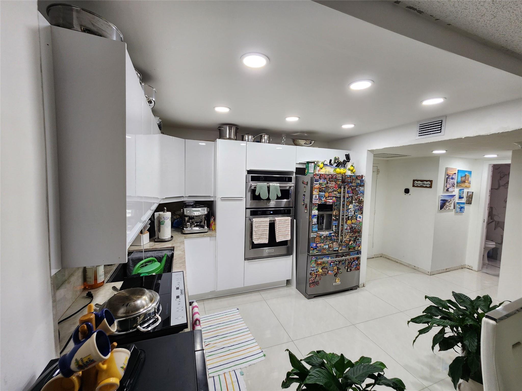 THE OLYMPUS - Residential