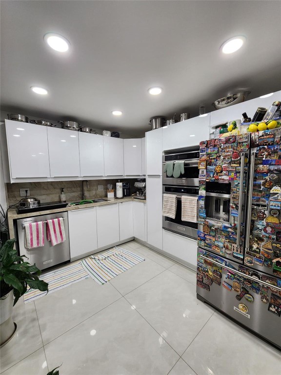 2500 Parkview Drive 403