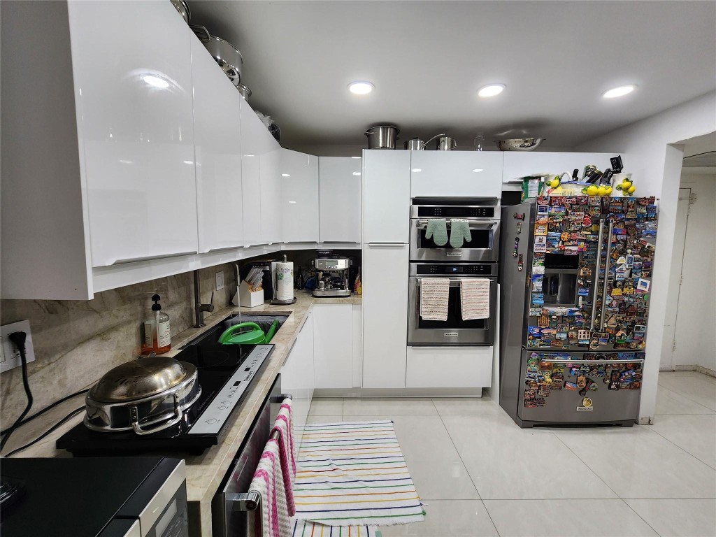 2500 Parkview Drive 403