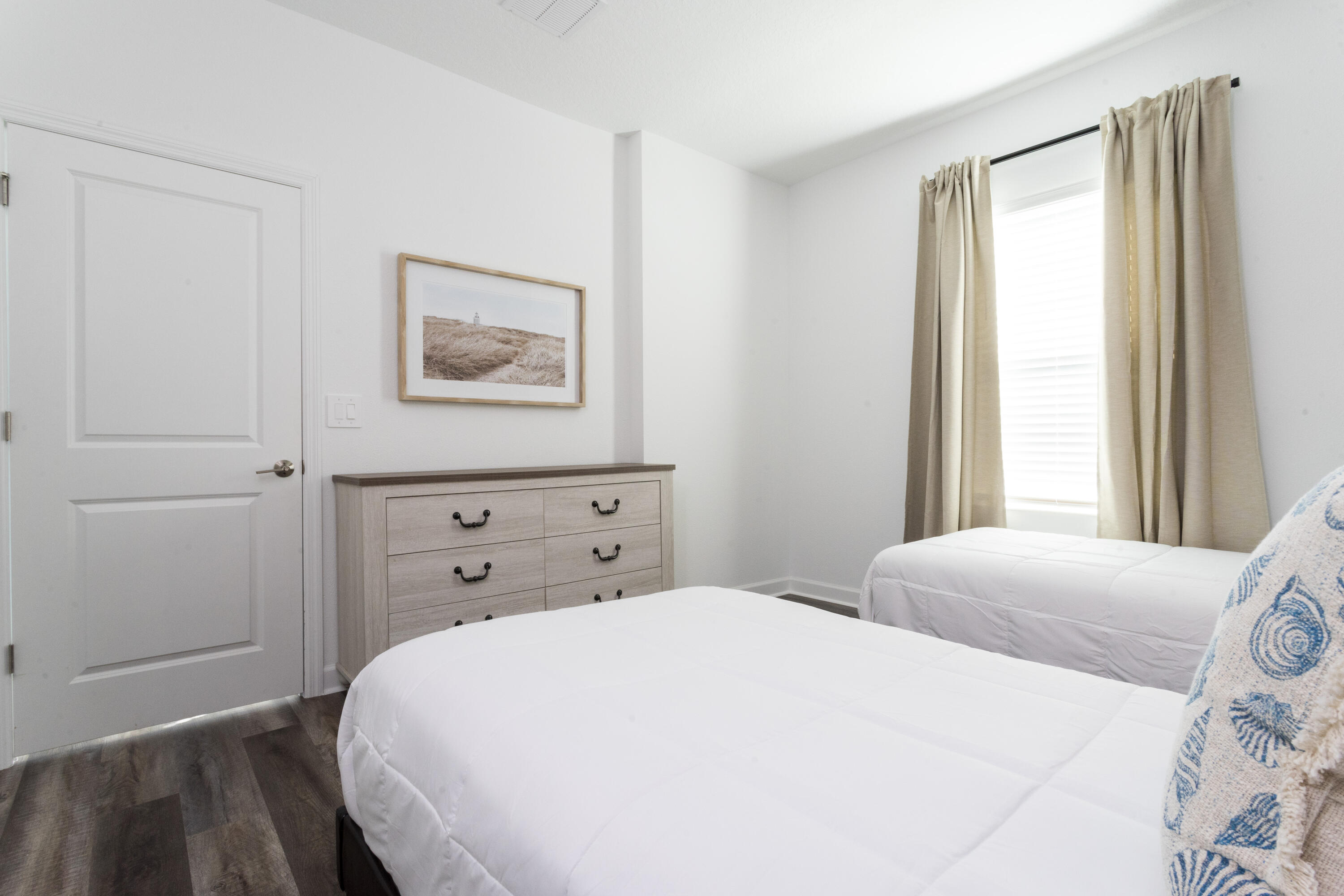 HARBOR ISLAND BEACH CLUB - Residential