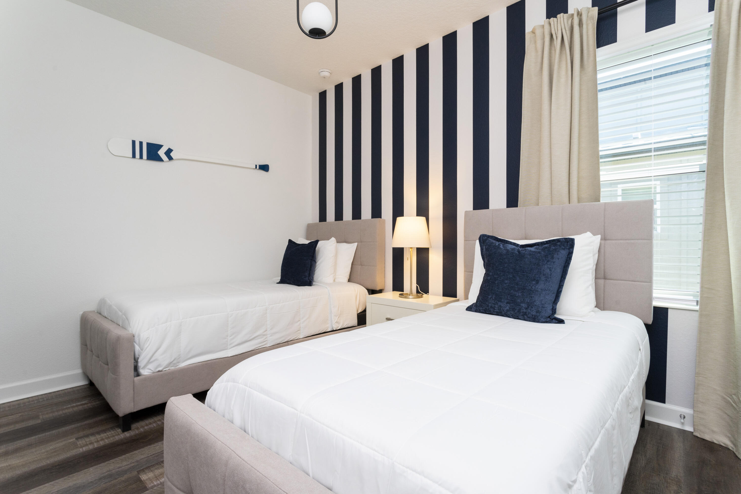 HARBOR ISLAND BEACH CLUB - Residential