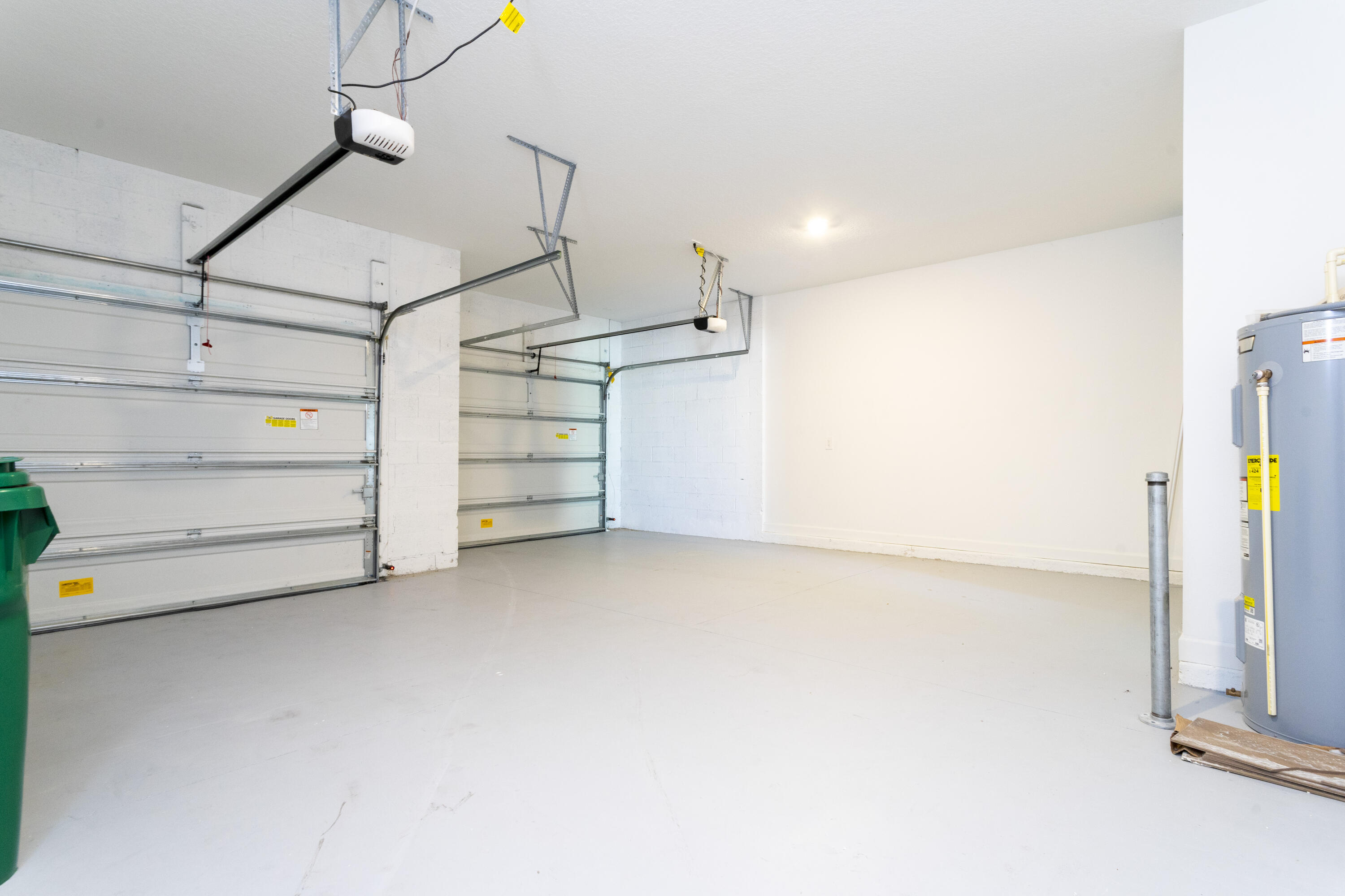 HARBOR ISLAND BEACH CLUB - Residential