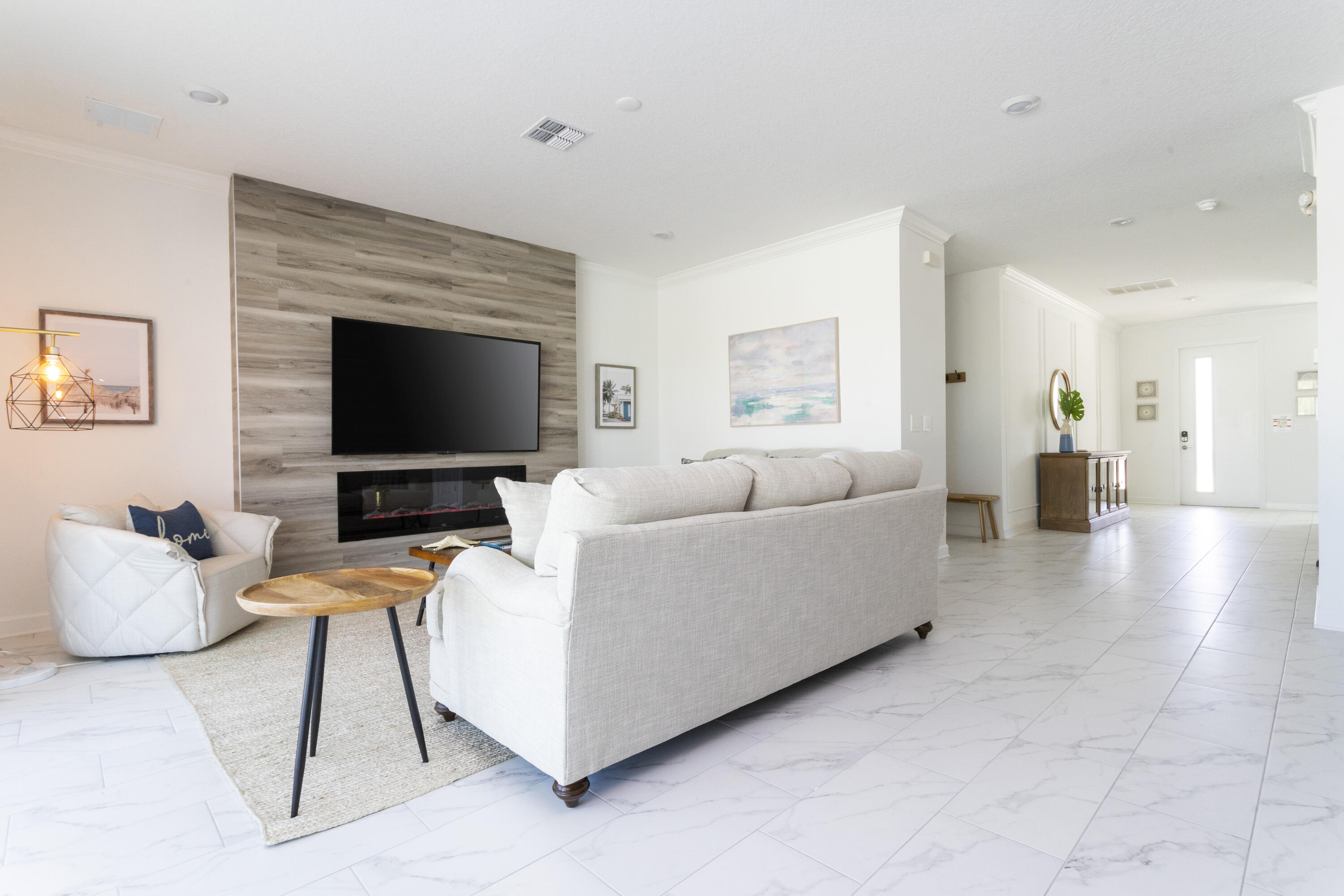 HARBOR ISLAND BEACH CLUB - Residential