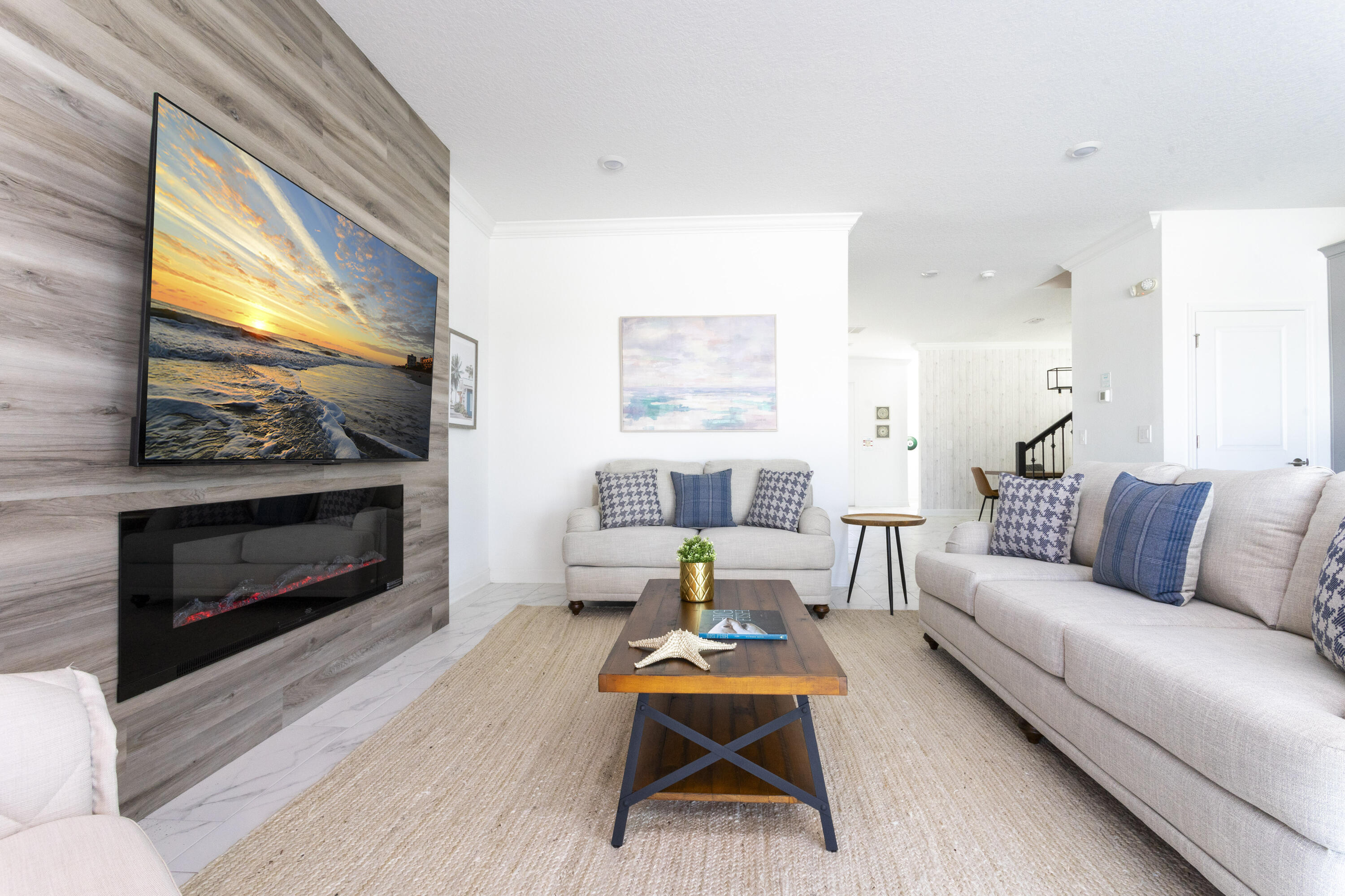 HARBOR ISLAND BEACH CLUB - Residential