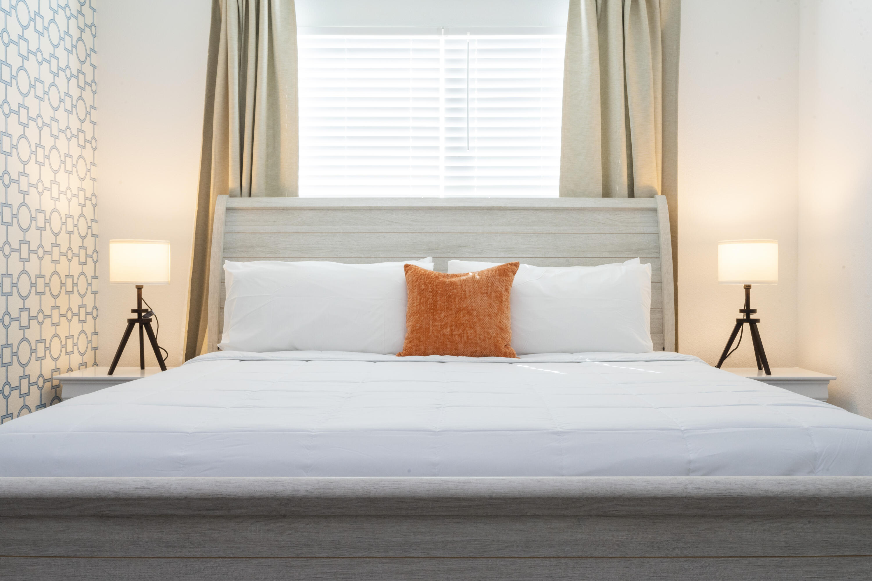 HARBOR ISLAND BEACH CLUB - Residential