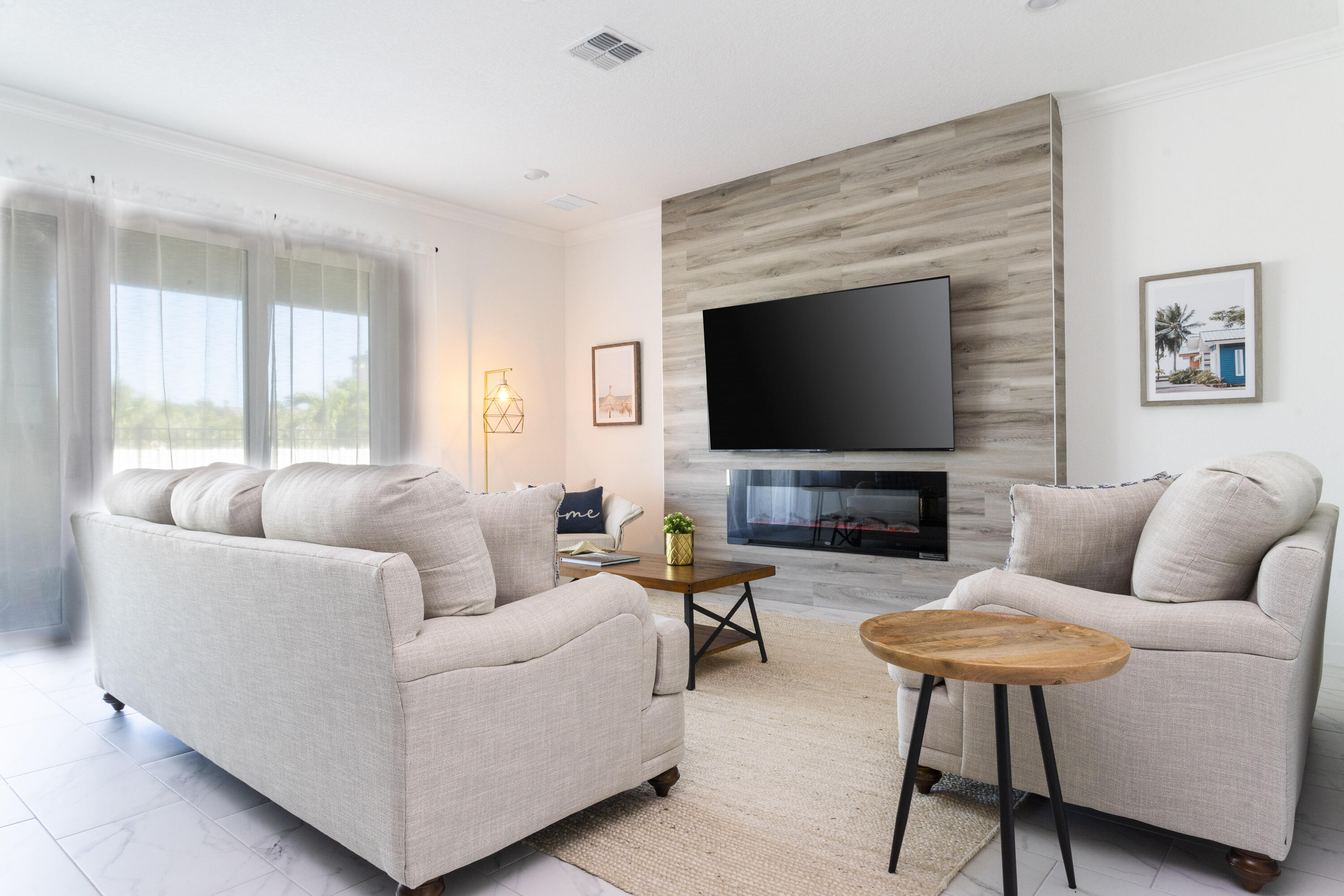 HARBOR ISLAND BEACH CLUB - Residential