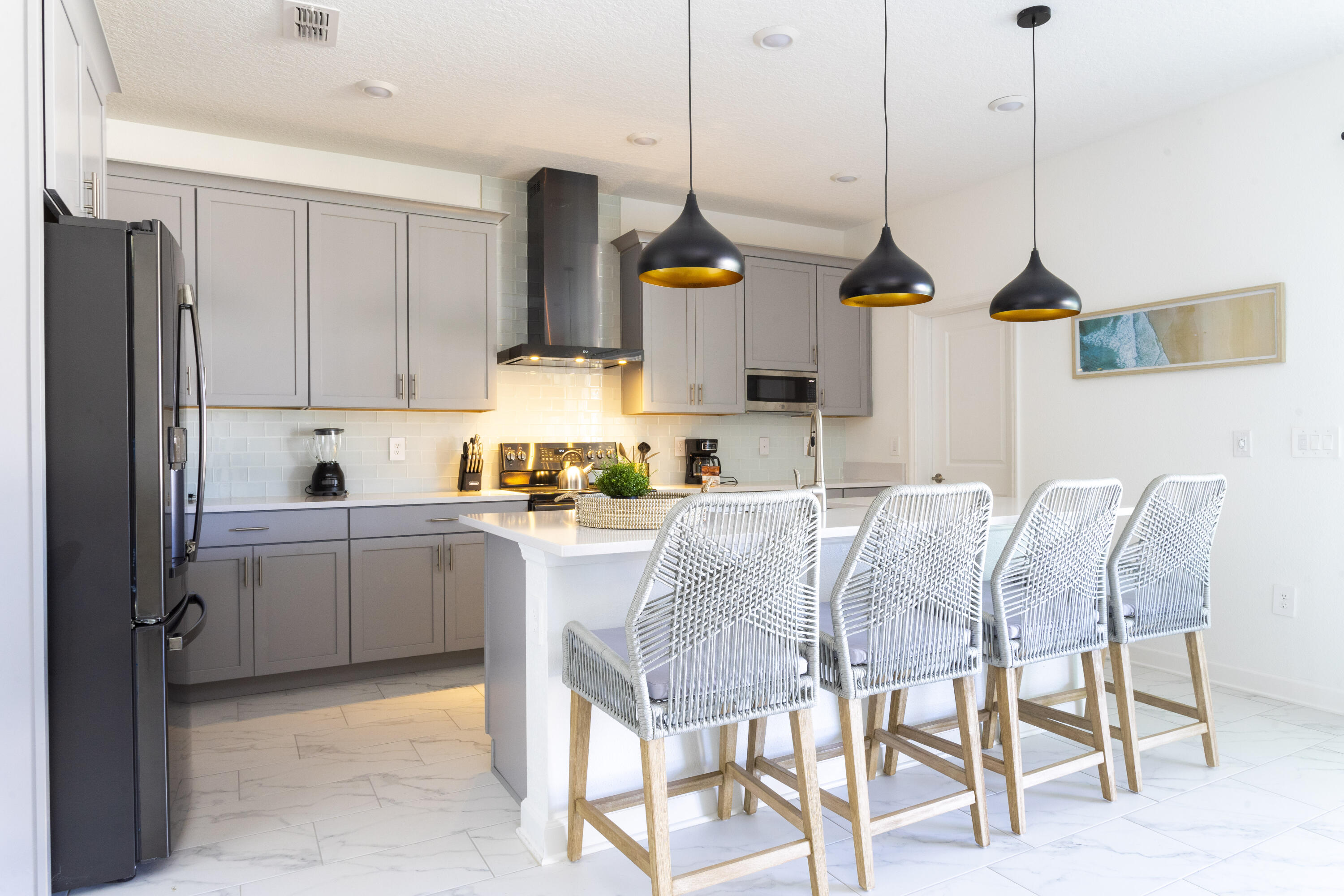 HARBOR ISLAND BEACH CLUB - Residential