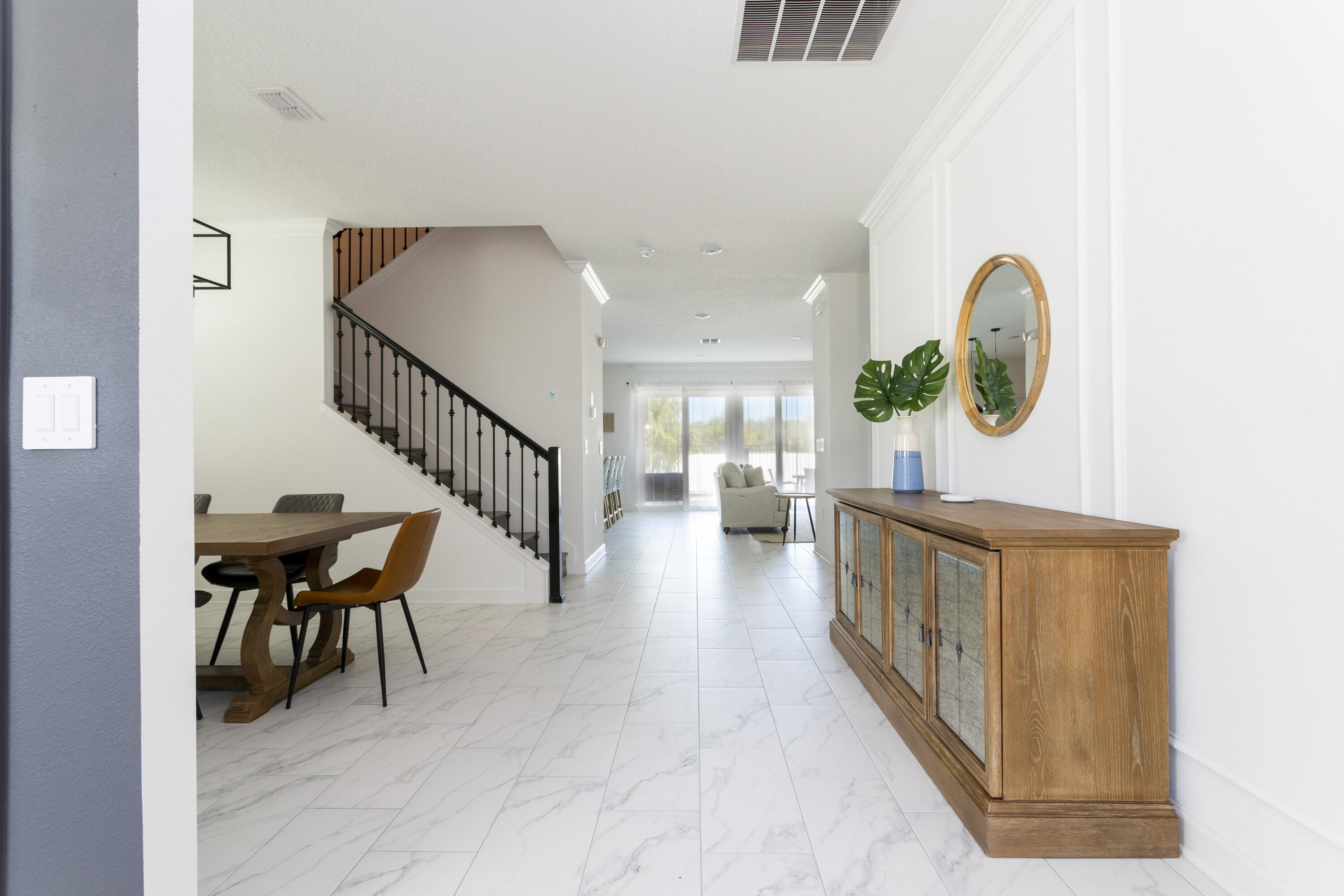 HARBOR ISLAND BEACH CLUB - Residential