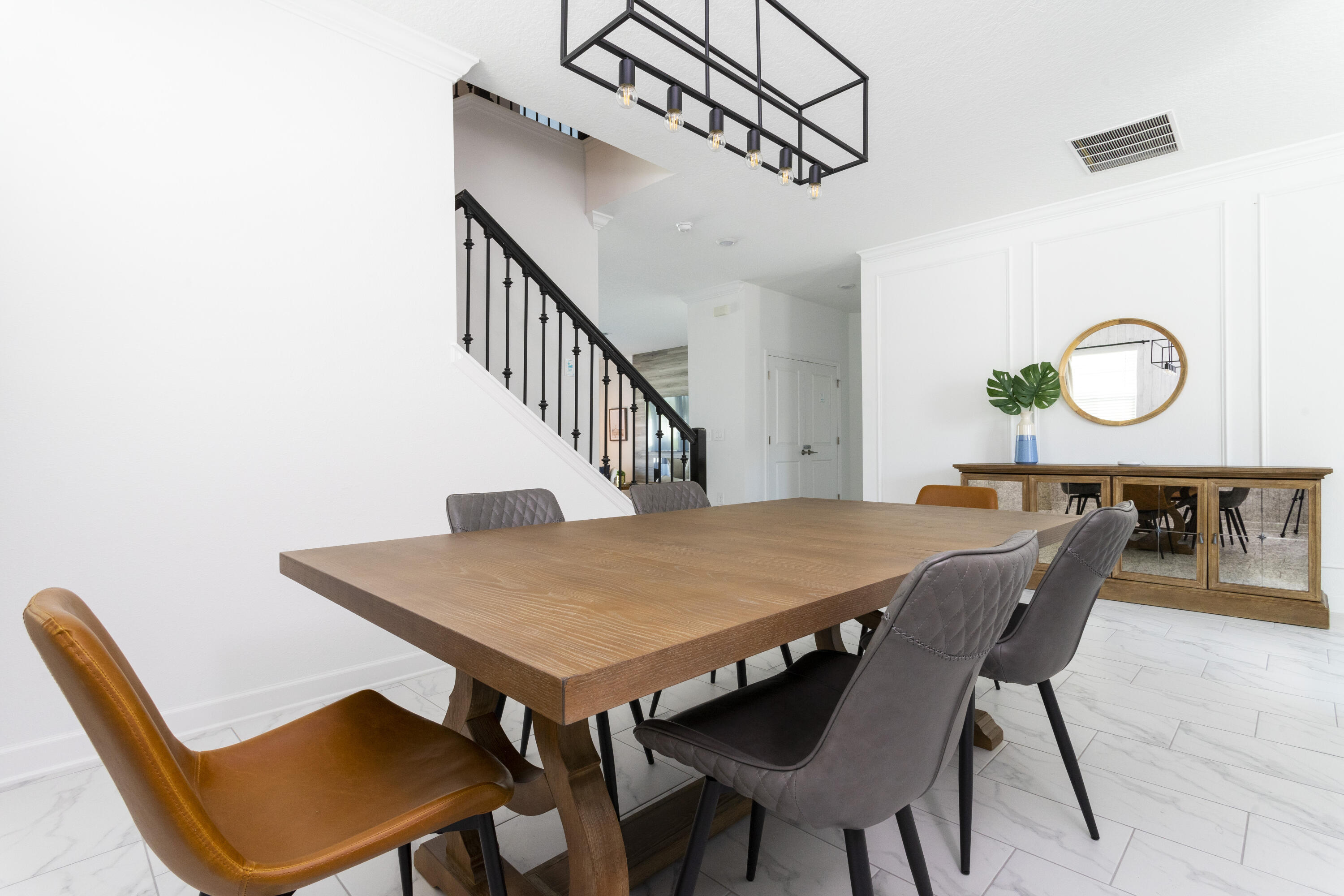 HARBOR ISLAND BEACH CLUB - Residential