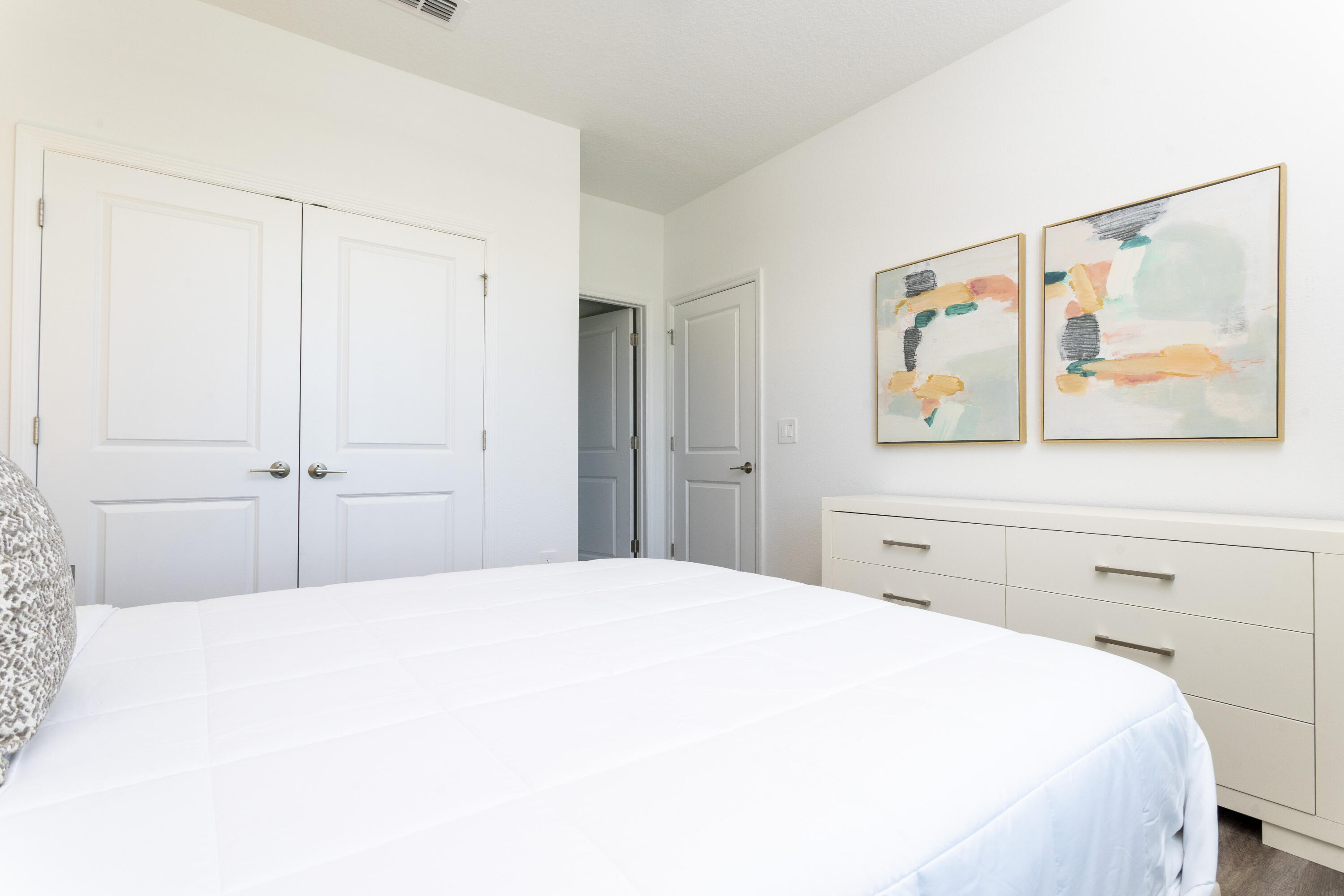 HARBOR ISLAND BEACH CLUB - Residential