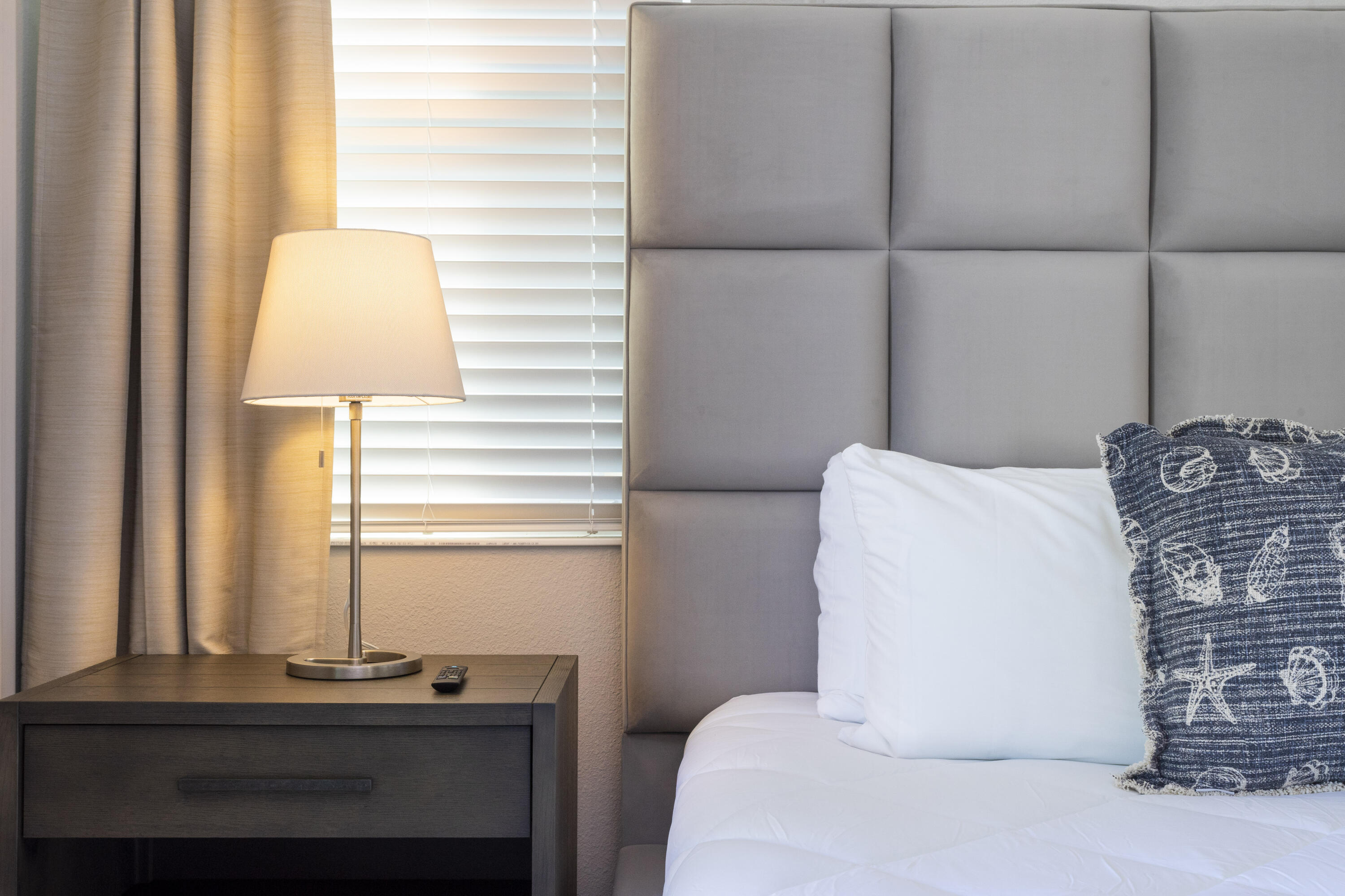 HARBOR ISLAND BEACH CLUB - Residential