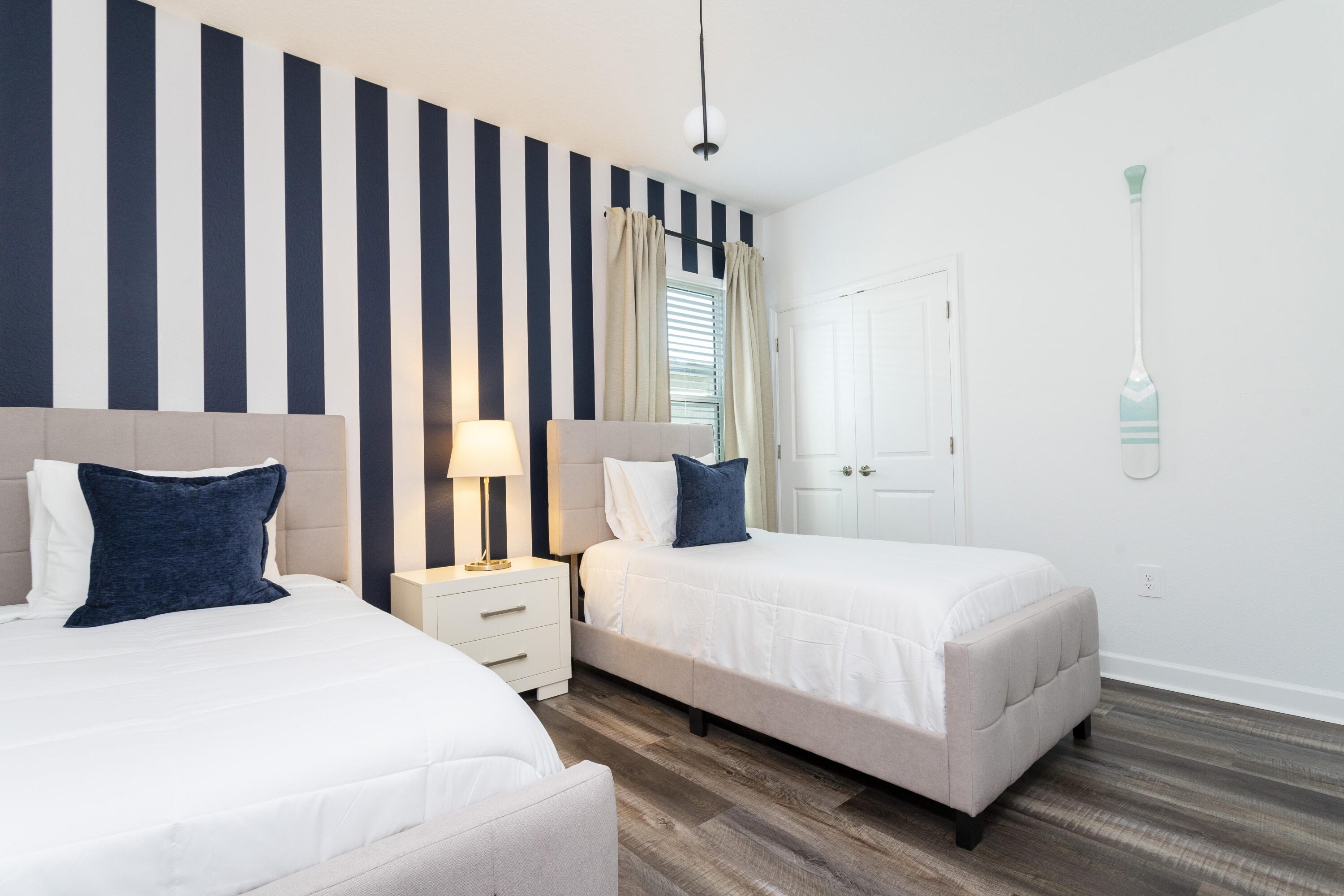 HARBOR ISLAND BEACH CLUB - Residential