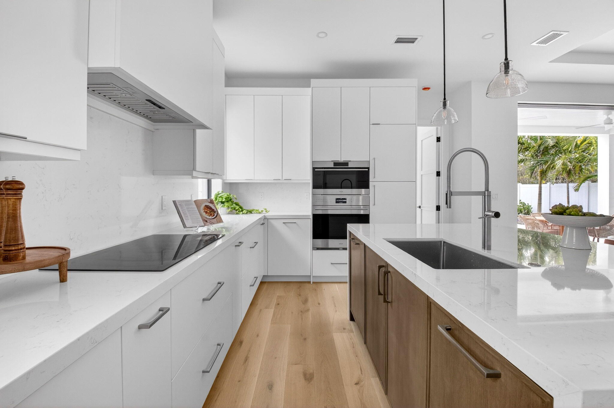 238 NE 12th Street NE