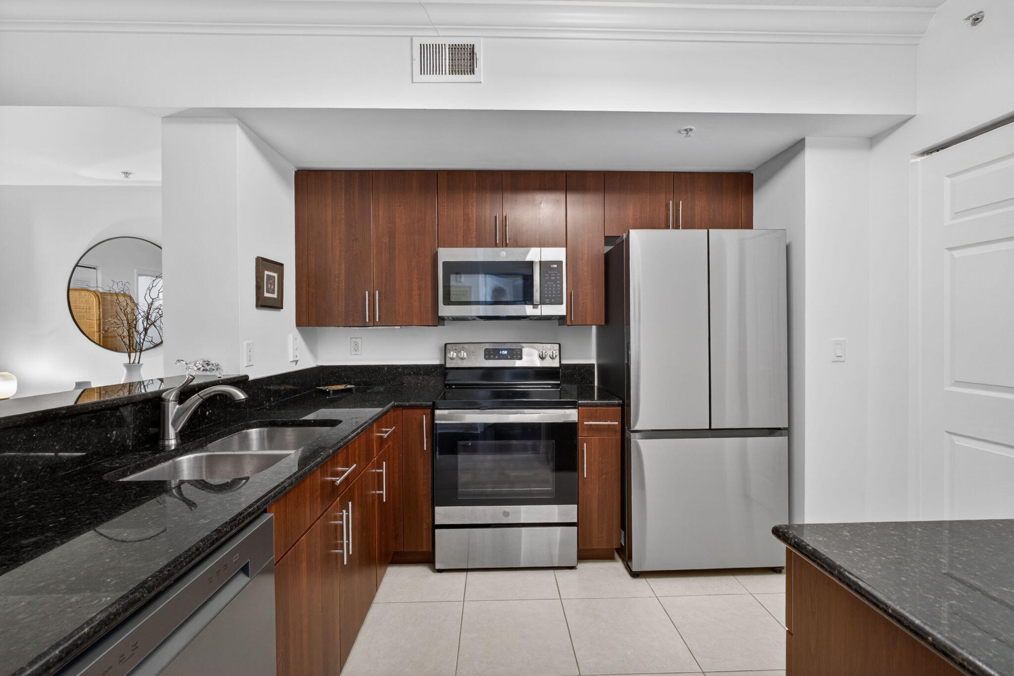 4903 Midtown Lane 3203