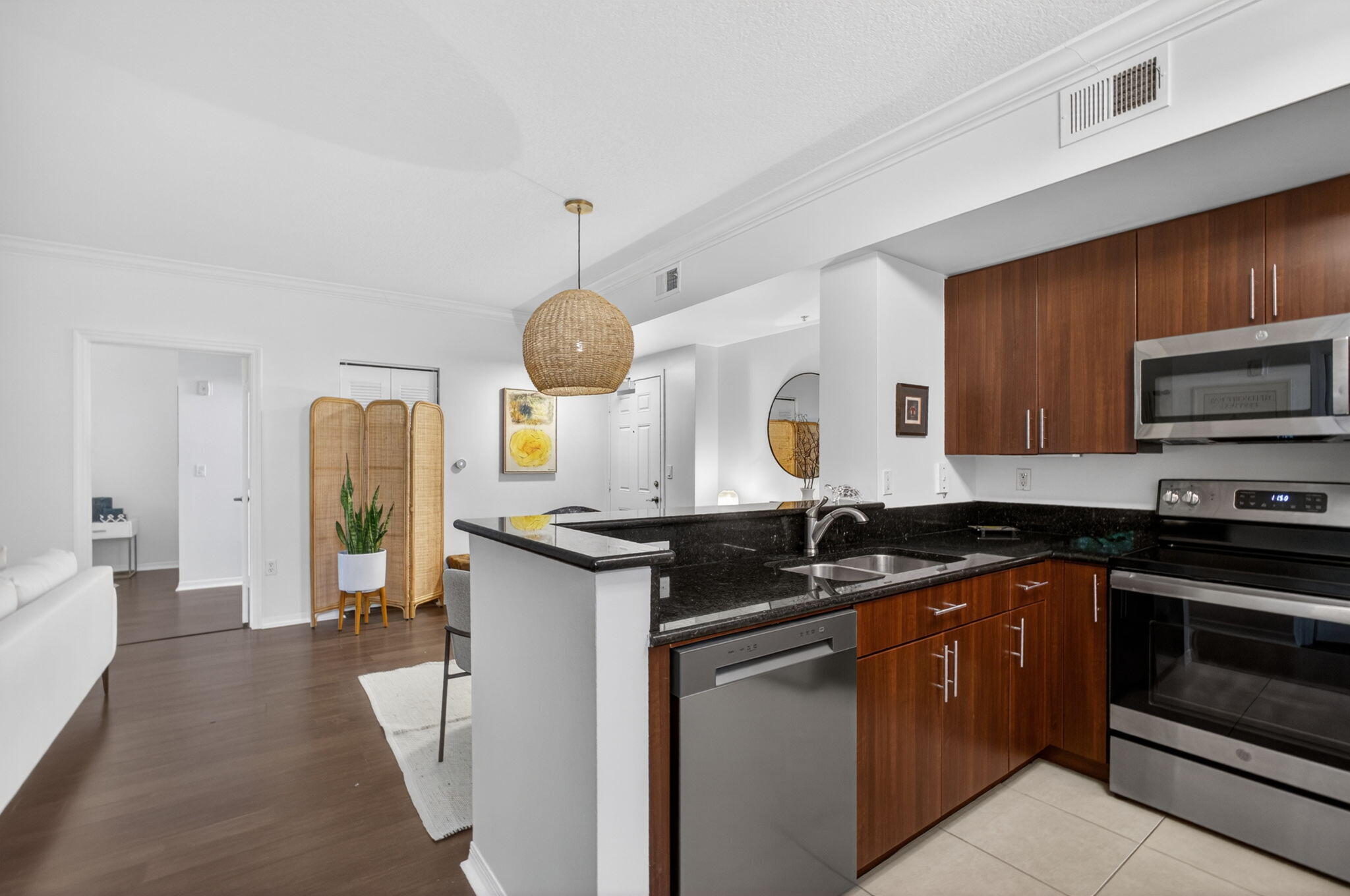 4903 Midtown Lane 3203