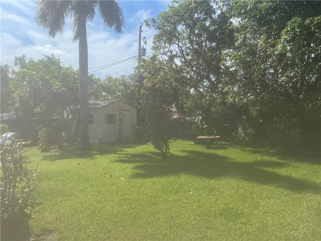 North Hollywood 4-1 B - Residential