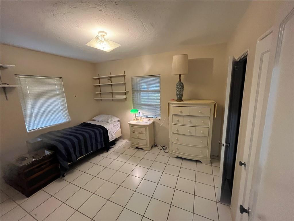North Hollywood 4-1 B - Residential