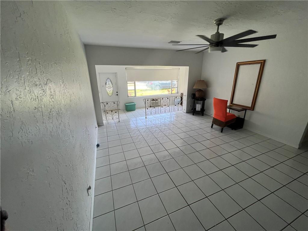 North Hollywood 4-1 B - Residential