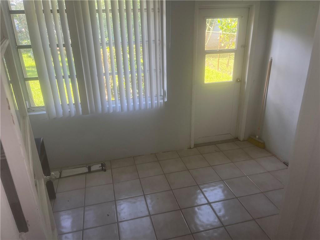 North Hollywood 4-1 B - Residential