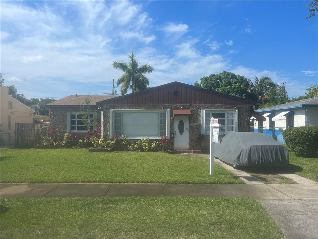North Hollywood 4-1 B - Residential