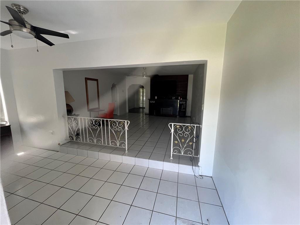 North Hollywood 4-1 B - Residential